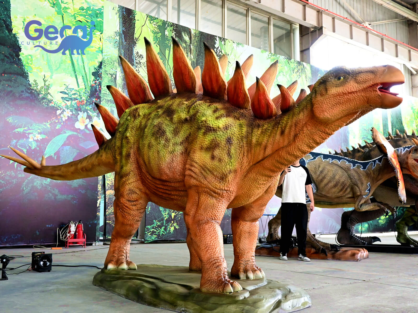 Brown Stegosaurus Animatronic Dinosaur Statue