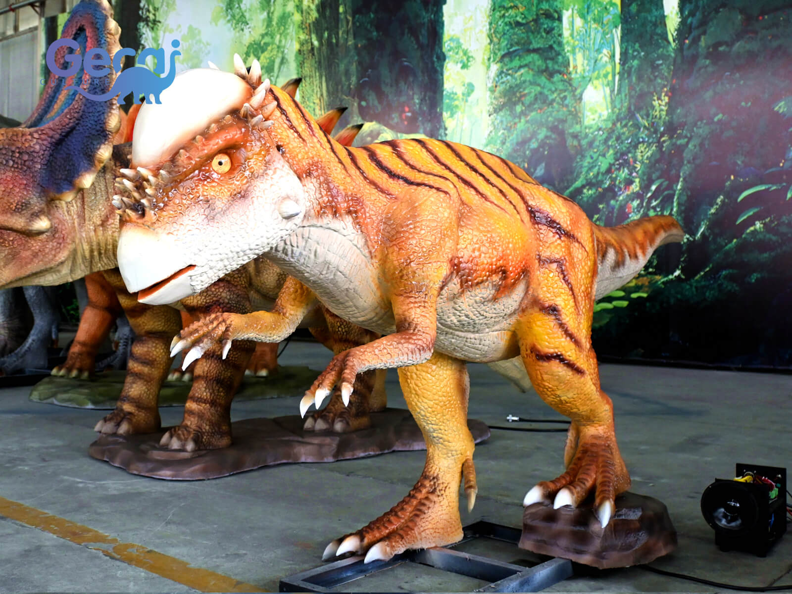 Realistic Animatronic Pachycephalosaurus for Park