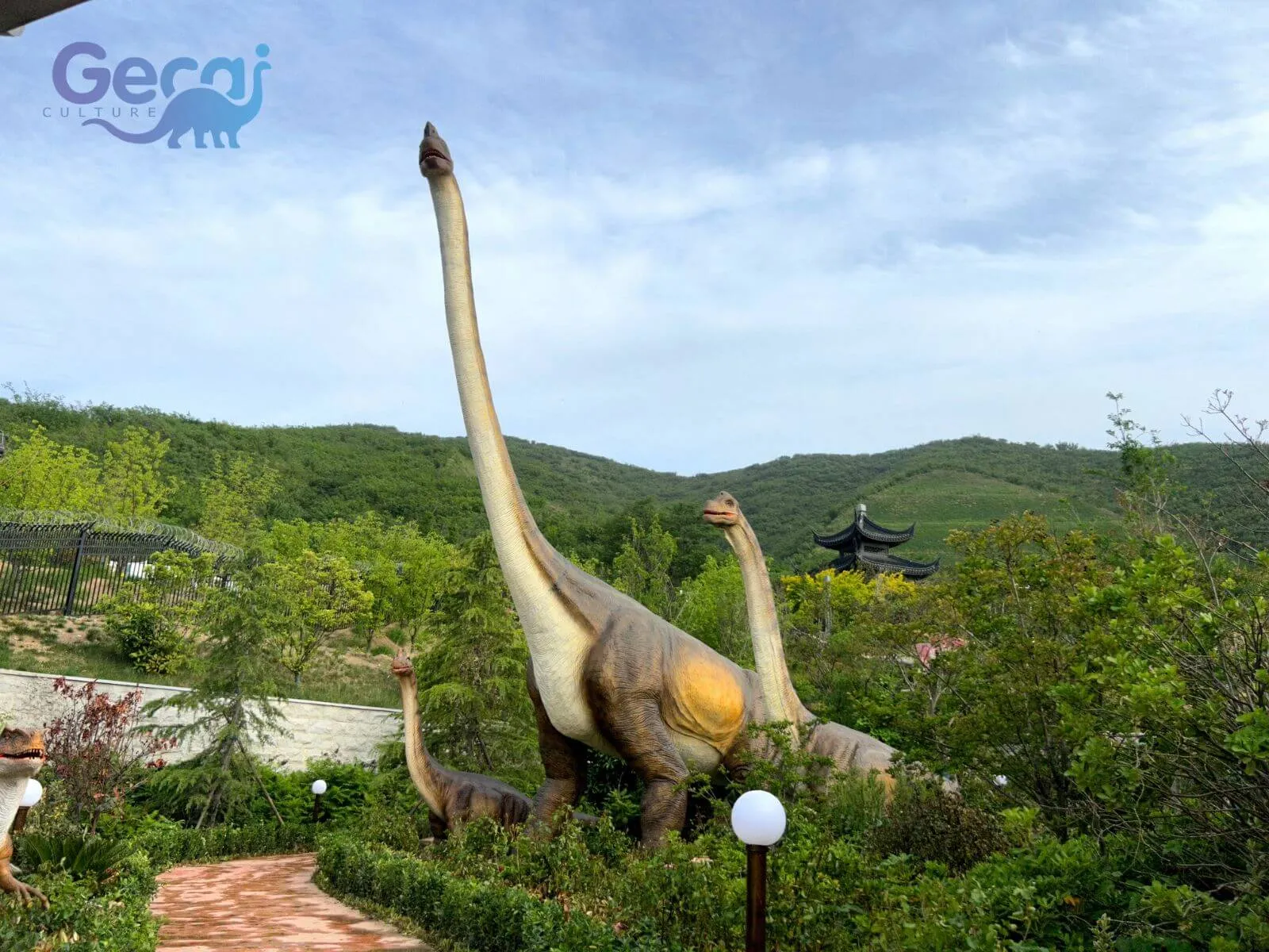 Yuncheng Salt Lake Happy World Dinosaur Park, China