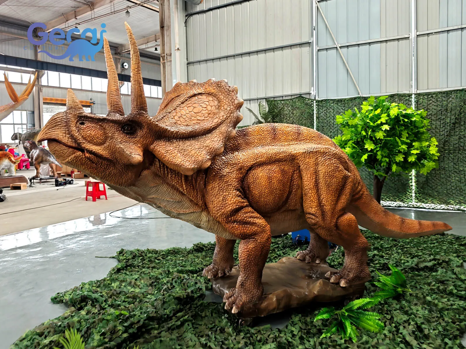 The Servo Motor Animatronic Triceratops is a premium dinosaur attraction designed for theme parks, museums, exhibitions, and educational venues. Featuring the iconic three-horned frill, detailed skin ...