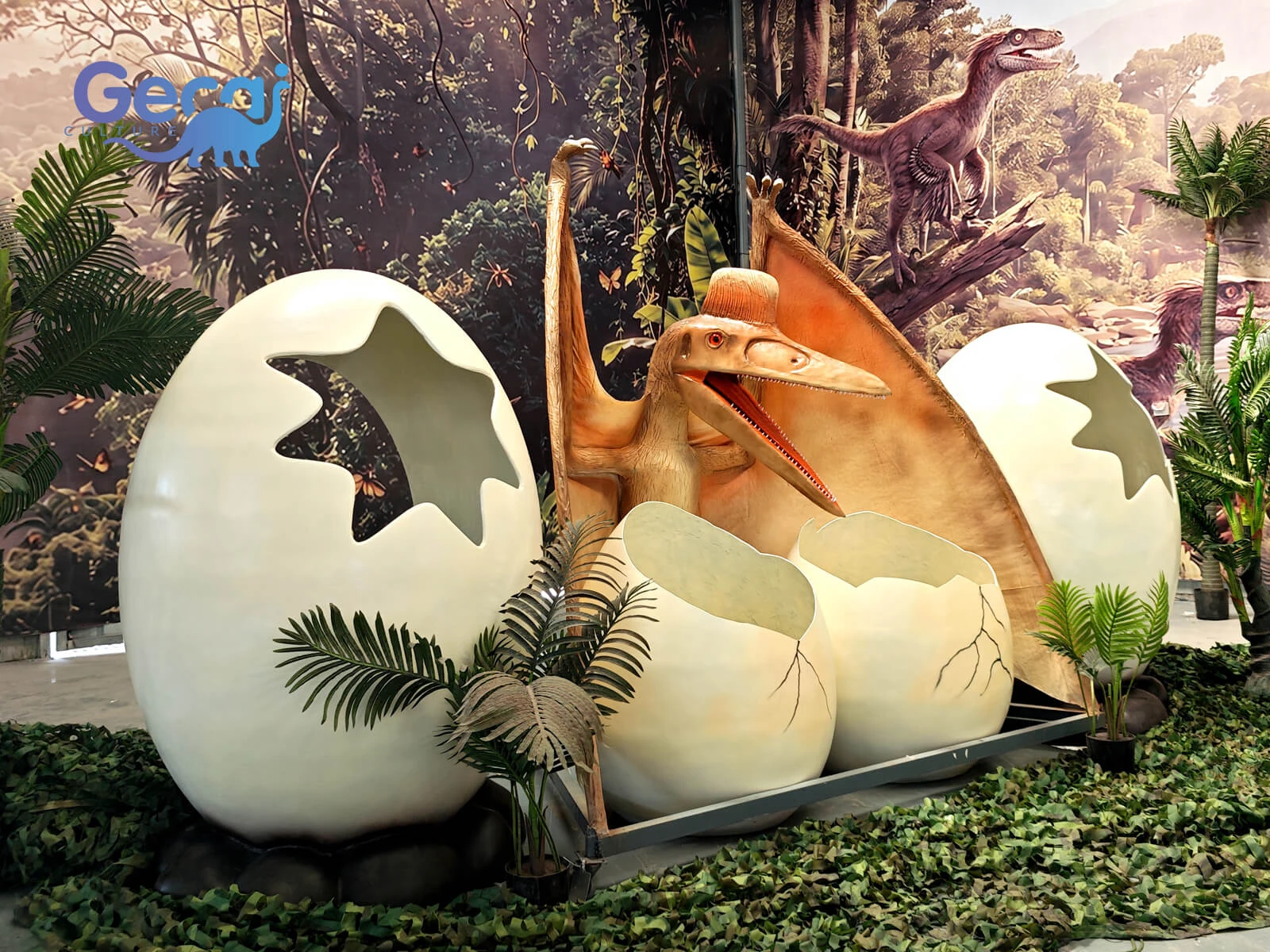 Animatronic pterosaur with dinosaur egg photo props for theme parks and exhibitions, featuring lifelike movements and customizable interactive designs.