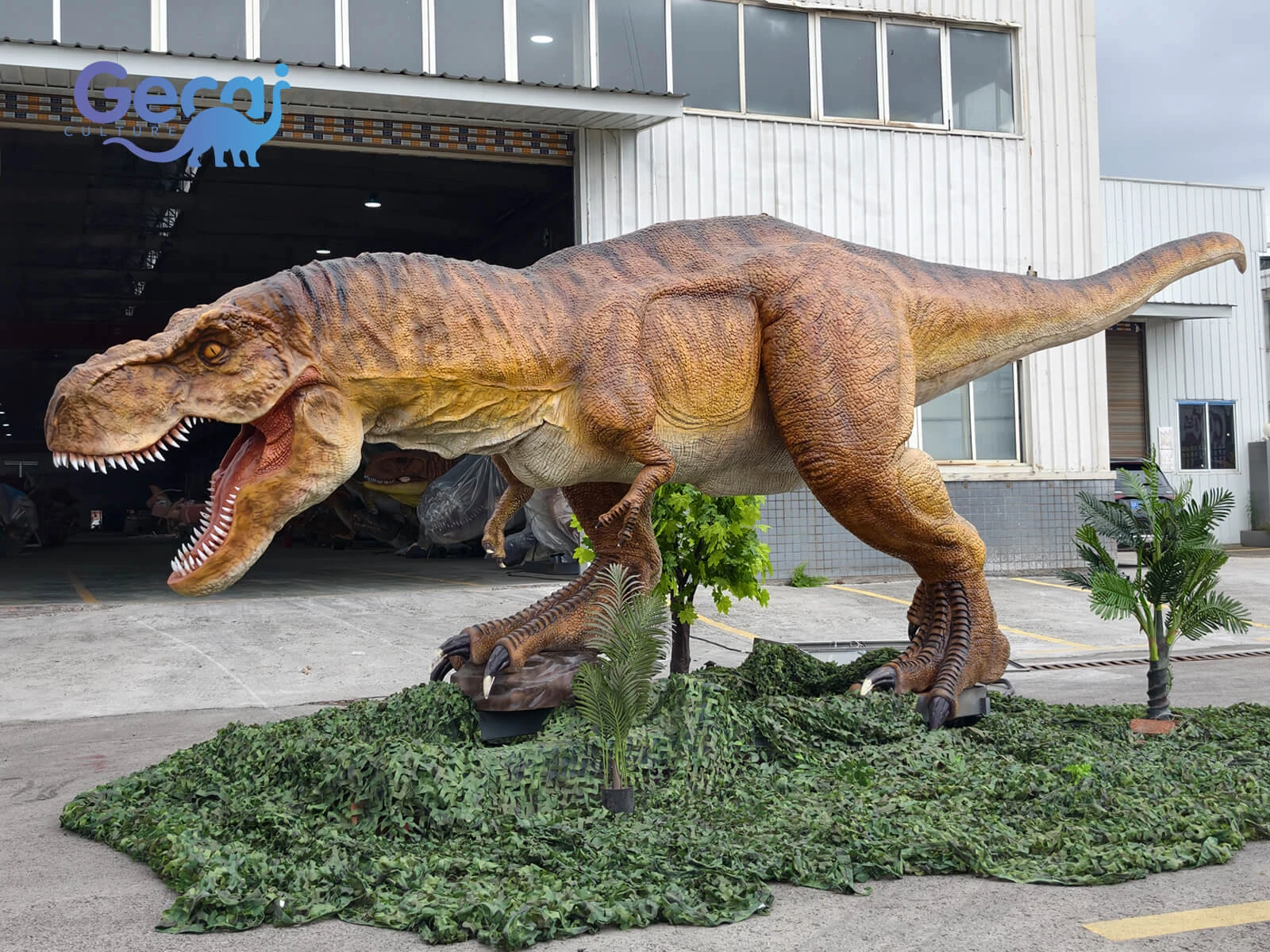 Large servo animatronic T-Rex for theme parks with smooth, realistic movements and custom designs. Ideal for dinosaur parks and large exhibitions.