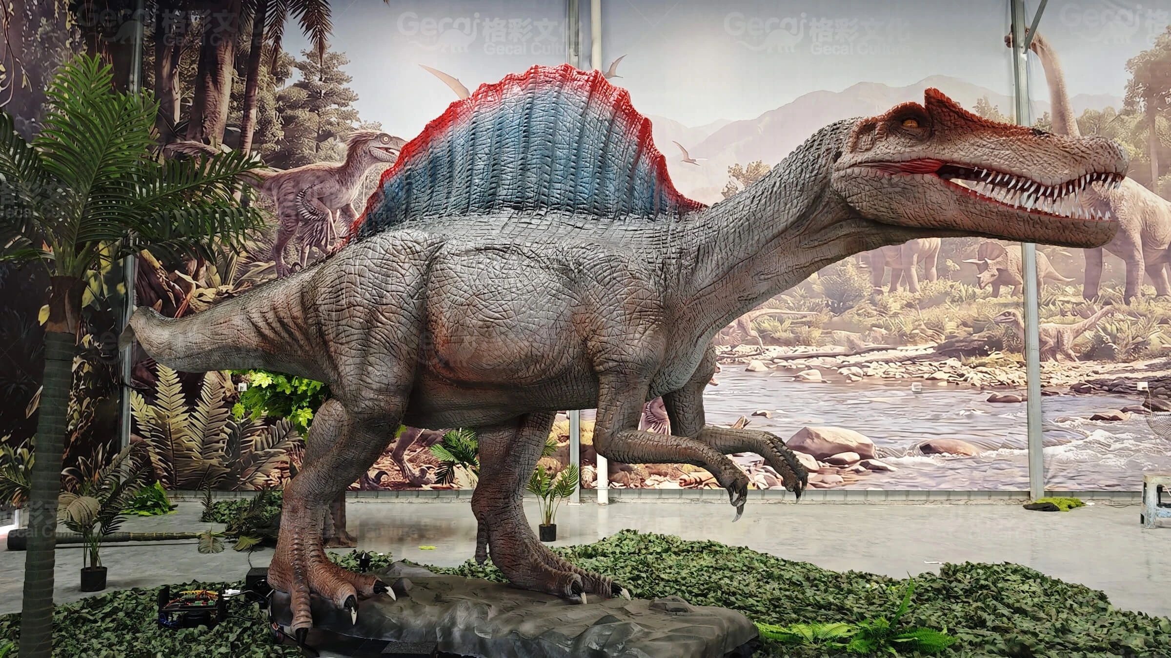 Standard Motor vs Servo Motor Animatronic Dinosaurs Which Is Right for Your Project (2).jpg
